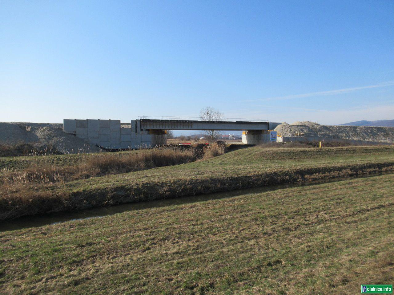 D4 most ponad Račiansky potok