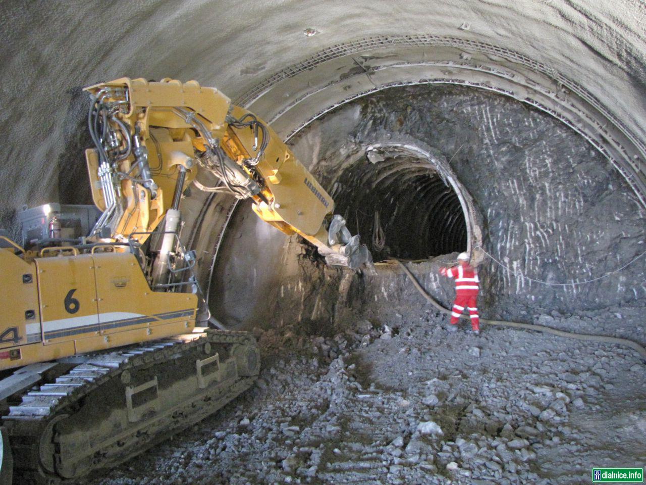 Tunel Ovčiarsko, severná tunelová rúra
