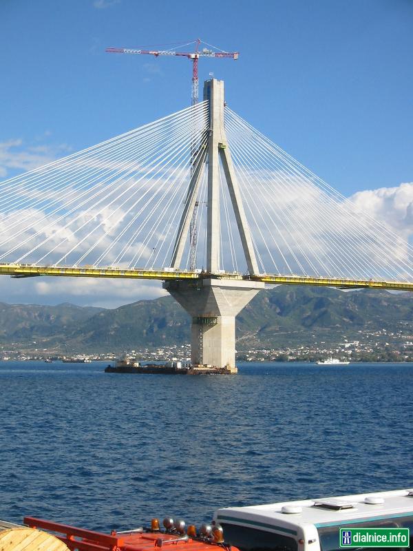 Most Rio-Antirio v Grecku