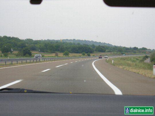Diaľnica v Srbsku (južne od mesta Niš)