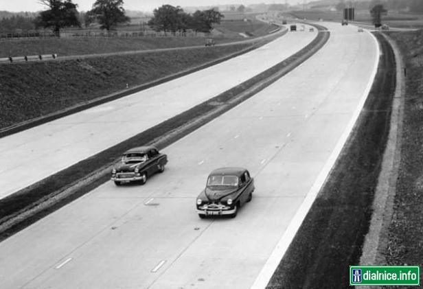 Prvé diaľnice v Británii.