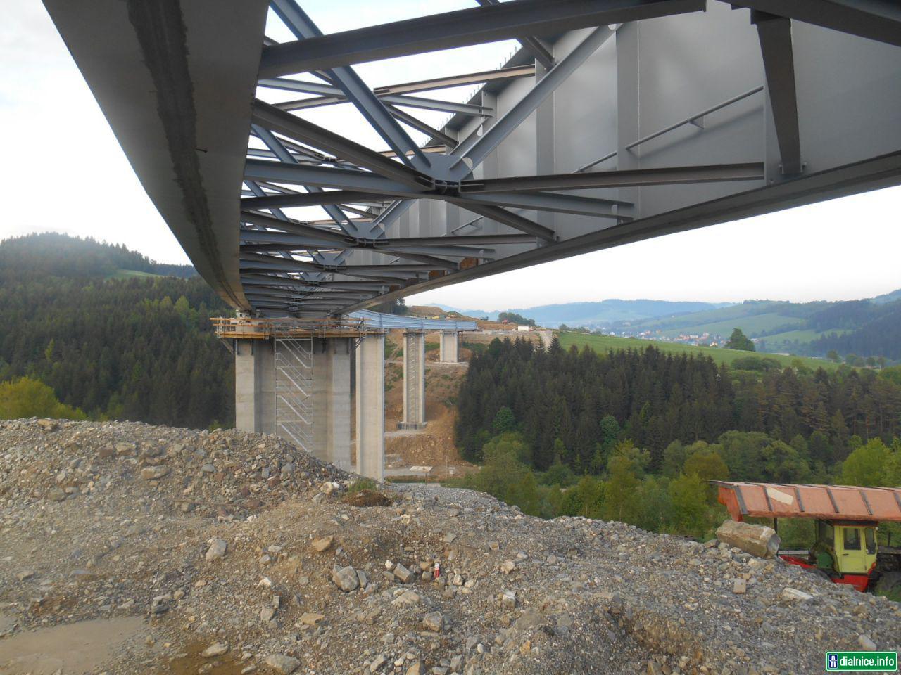 most Vŕšok- kompletne vysunutý