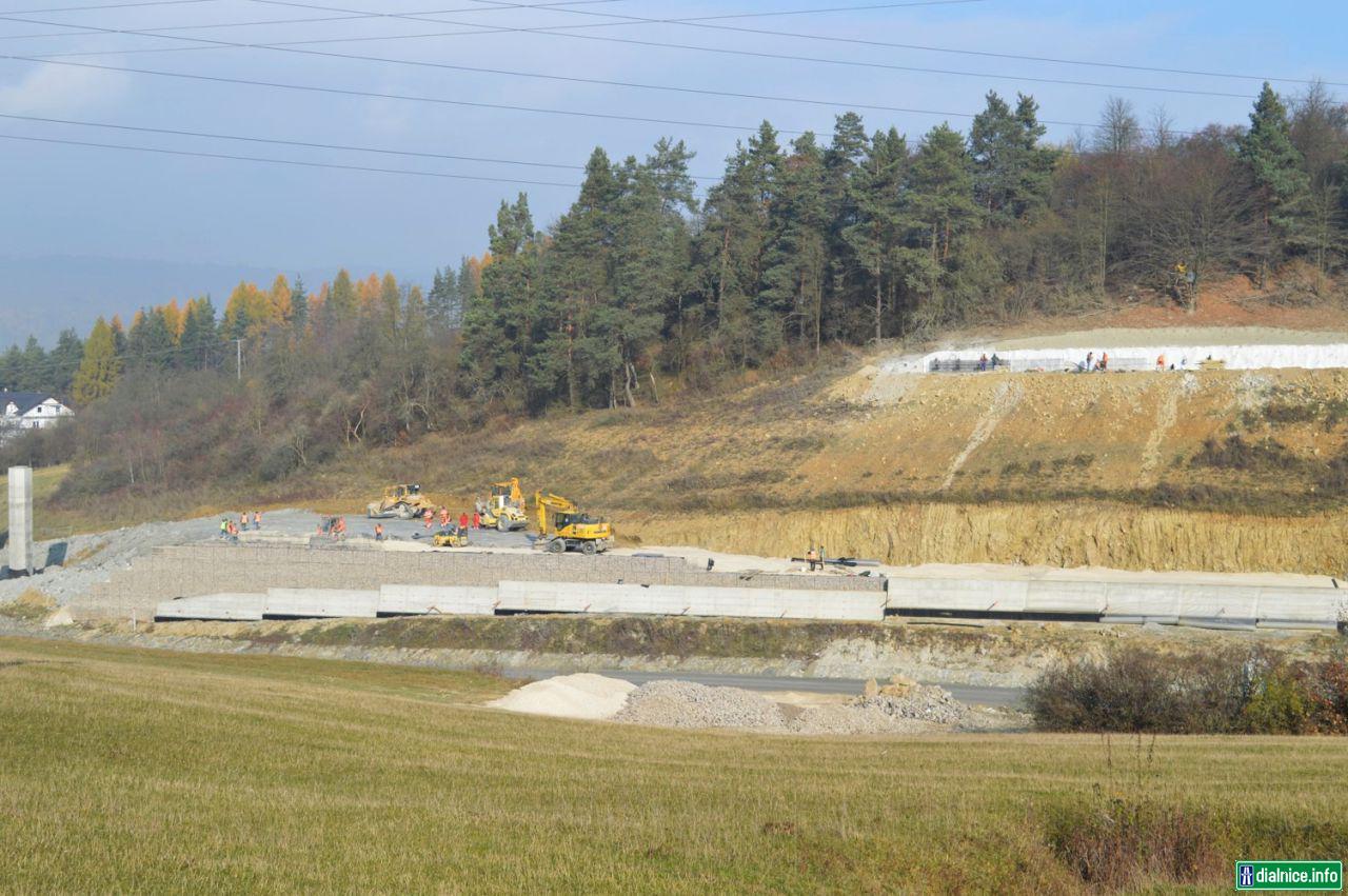 Usek D1 pred tunelom Ovčiarsko