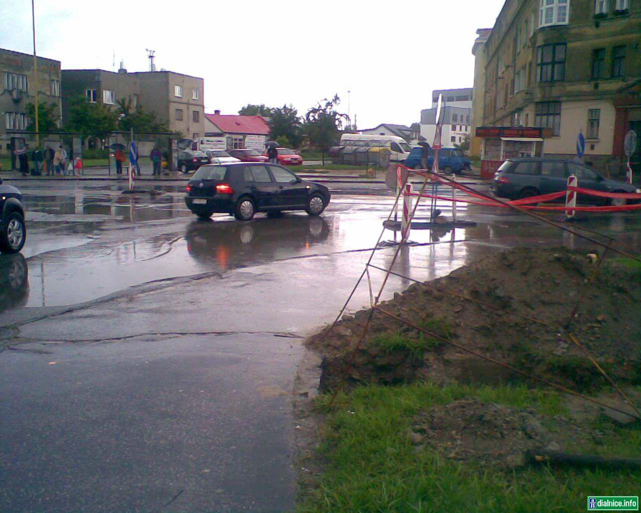 Pohľad od autobusovej stanice na Krivú ulicu