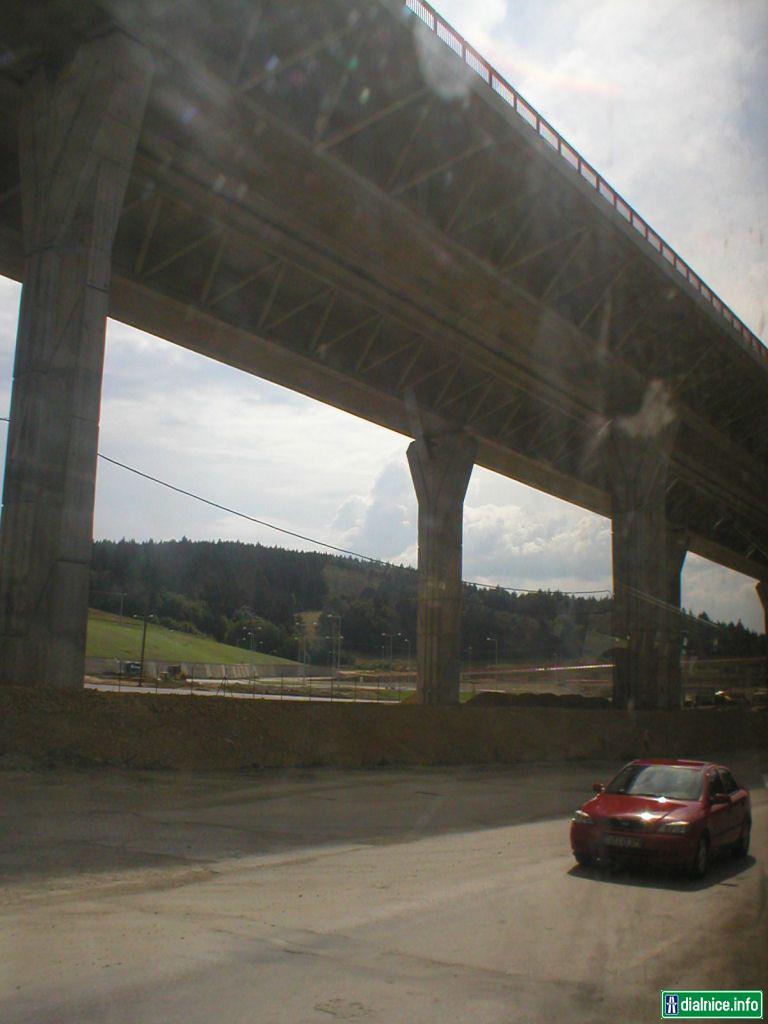Ladce - Sverepec, Most Sverepec