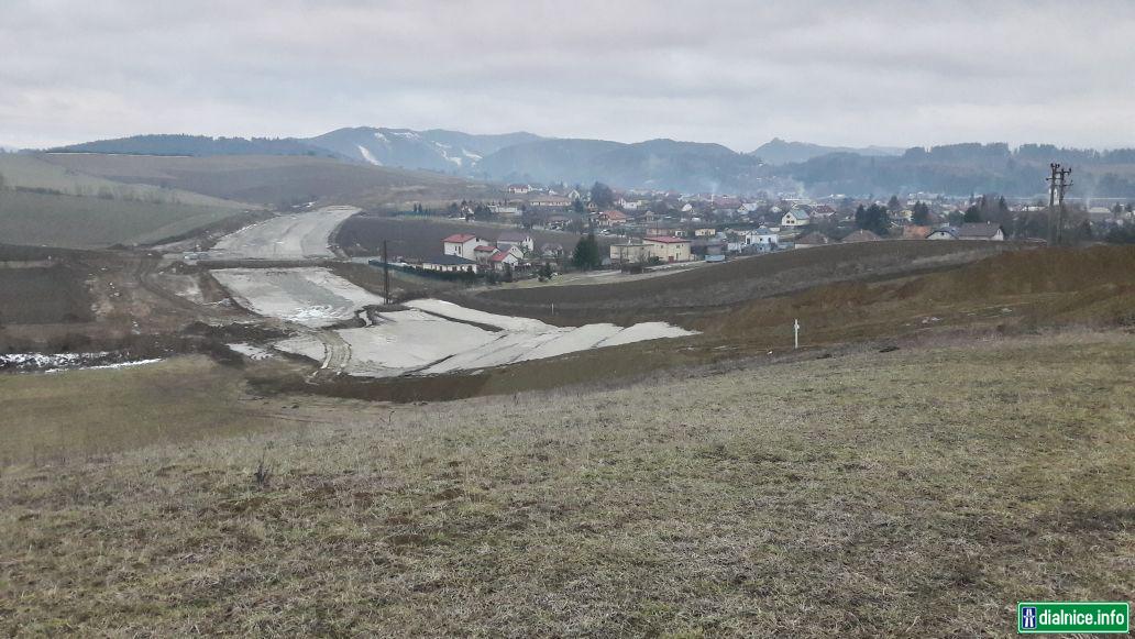 14.2.19 - hlbenie zárezu pod mostom na polnej ceste Rosina-Bytcica